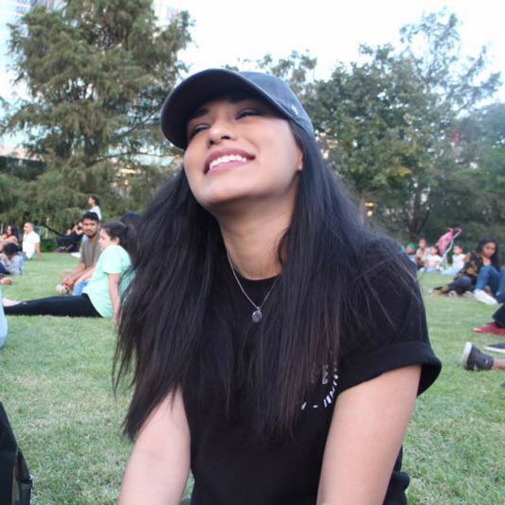 Meet your Posher, Amaris